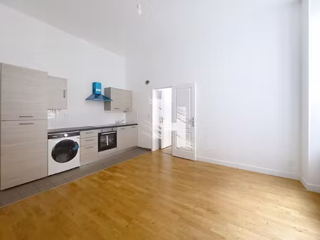 t2 avec balcon - lyon 2