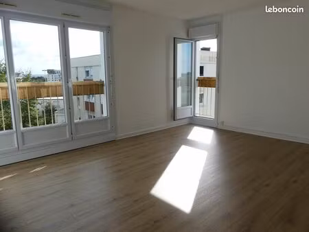 appartement f3 dans résidence 63m²