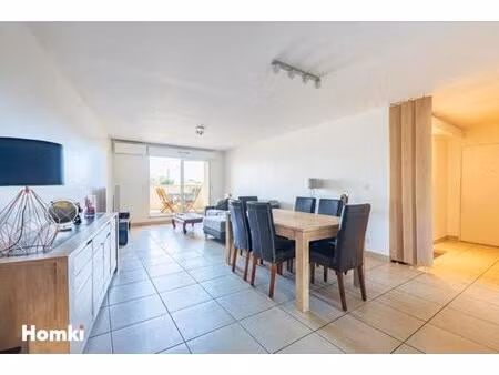 à vendre – appartement t4 lumineux avec 3 terrasses  climatisation et box garage