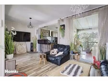 maison t5 de 110m² avec un garage et jardin