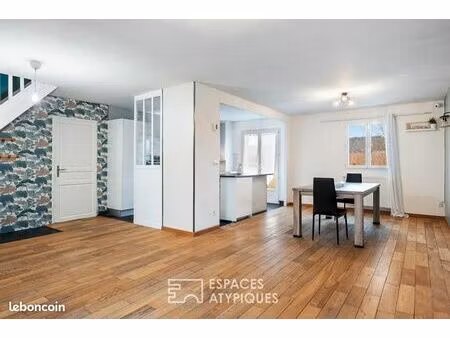 maison 6 pièces 143 m²