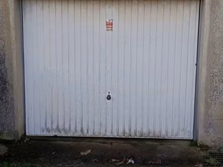 garage à louer