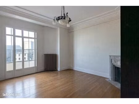 appartement 3 pièces 85 m²
