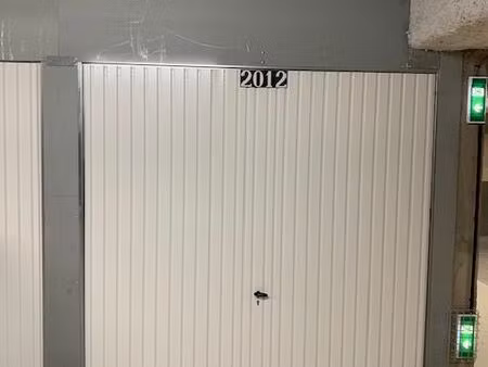 box fermé 12m² – résidence sécurisée – montmagny (face mairie)