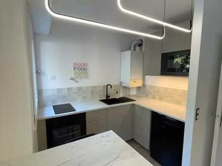 t2 32m2 - mail françois mitterand