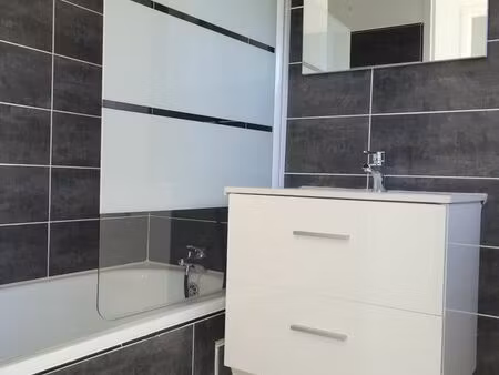 appartement t1 de 27m2 centre avec parking