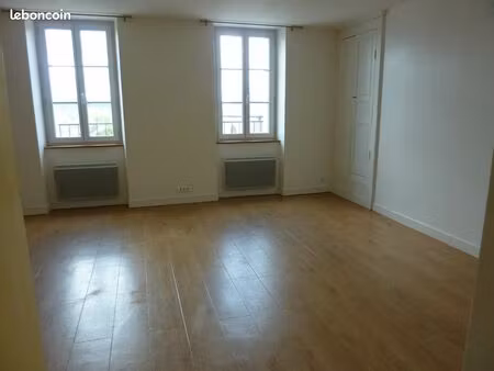 loue app a corseul 22130