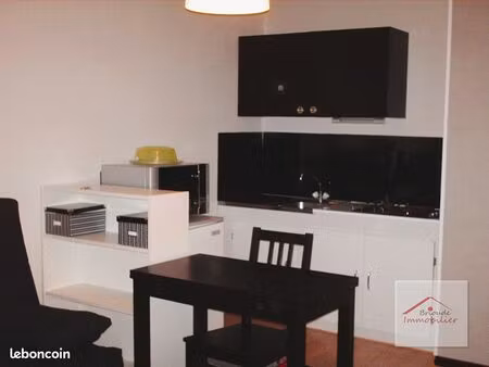 studio 1 pièce 22 m²