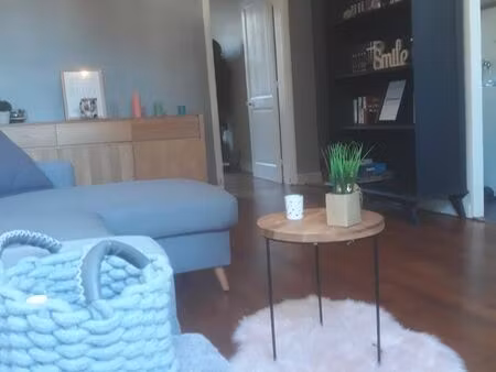 t2 49 m2 quartier cathedrale