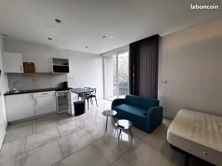 studio 1 pièce 24 m²