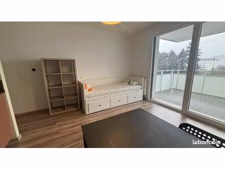 studio 1 pièce 23 m²