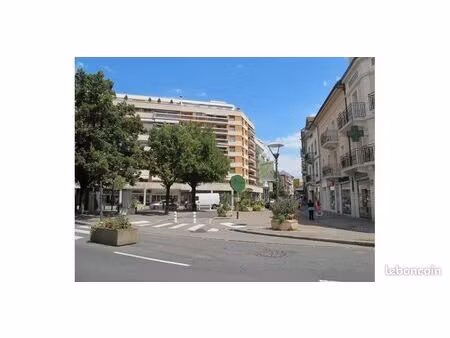 garage avec électricité hyper centre annemasse