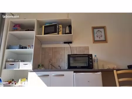 500m fac medecine chambre meublée cuisine perso sdb commune