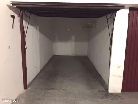 parking garage bordeaux centre