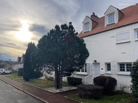 maison 5 pièces 97 m²