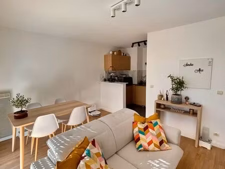 f2 refait à neuf-1050 cc-cergy le haut