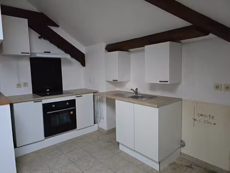 t3 de 56 m² au 2ème rue de la vence à charleville