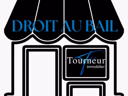 sanary local commercial en angle emplacement 1er ordre rue p