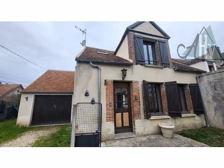 maison ancienne à rénover à bray-sur-seine - toutes commodit