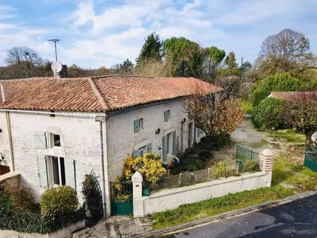 maison de caractère avec terrain constructible bénéficiant d'un certificat d'urbanisme val