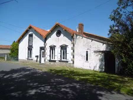 spacieuse propriété de caractère