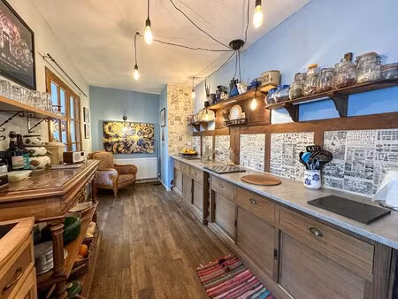 deux très belles maisons de village  avec vues magnifiques