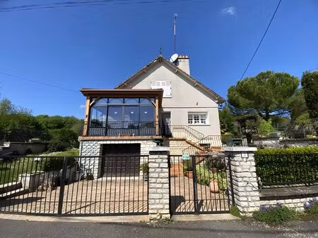 maison de 5 chambres sur un terrain de plus de 2000m²