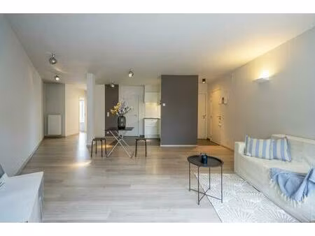 instapklaar 2-slaapkamer appartement te koop in anzegem