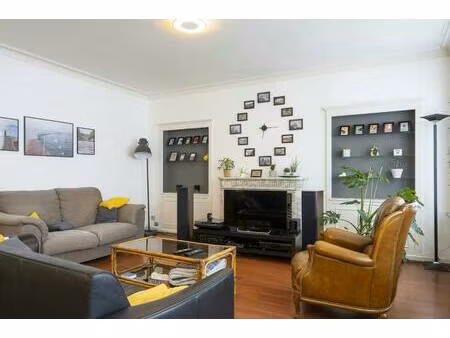 ruim appartement met 2 slaapkamers in hartje kortrijk