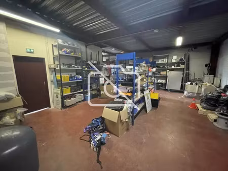 entrepôt indépendant à vendre – 920 m² – saint-mard (77)