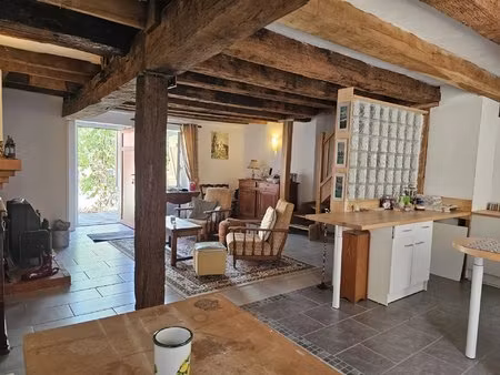 charmante maison offrant deux chambres dans hameau tranquille