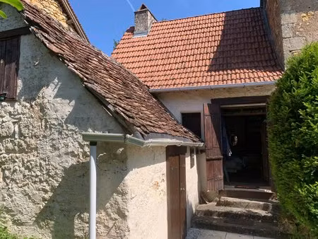 près de hautefort  dordogne - ensemble de deux petites maisons