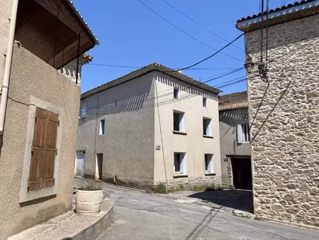 grande maison de village avec 5 chambres et garage