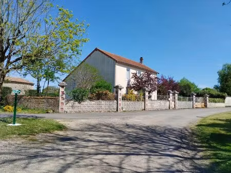 charmante maison au calme à rénover
