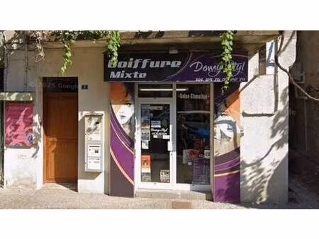 local commercial à vendre