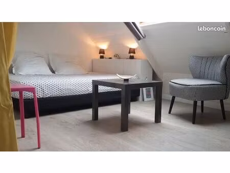 a louer à l'année t1 vue mer