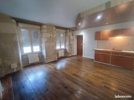 studio saint maixent l'ecole