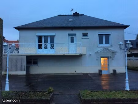 maison montfort sur meu