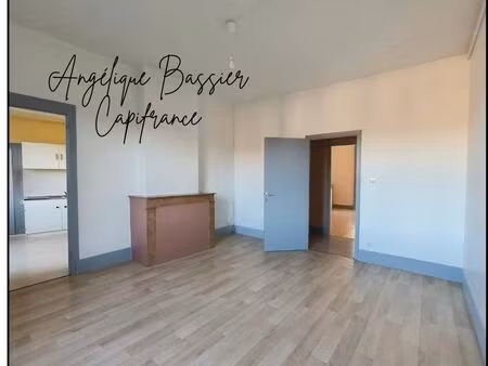 appartement 3 pièces 81 m²