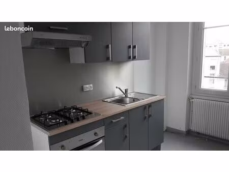 f3 53 m2 excellent état