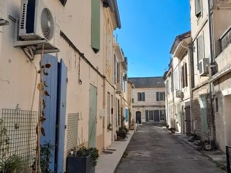 arles trinquetaille maison de ville