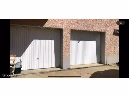garage 24m2 irigny à louer