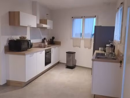 maison meublée récente avec vue sur les vignes