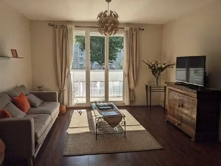 location appartement 2 pièces 52 m² à lyon 3 (69003)