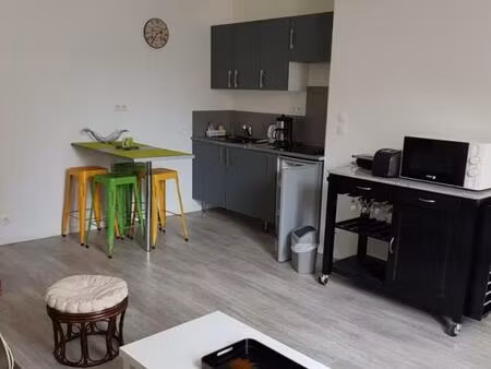location appartement 2 pièces 37 m² à troyes (10000)