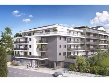 location commerce 17 m² à cruseilles (74350)