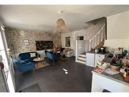 vente maison à basse-goulaine (44115) : à vendre / 242m² basse-goulaine