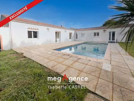 vente maison bord de mer aux sables-d'olonne (85100) : à vendre bord de mer / 188m² les sa
