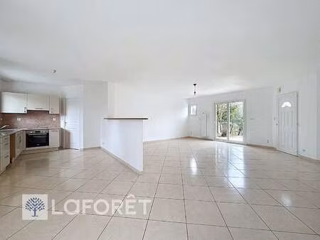 vente maison aux touches (44390) : à vendre / 100m² les touches