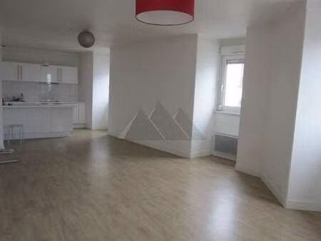 location appartement 2 pièces à brest (29200) : à louer 2 pièces / 60m² brest